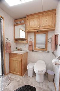 Roomy & light in Bathroom