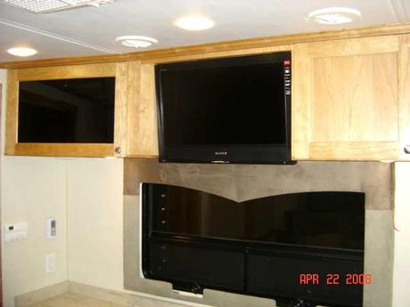 BEDROOM TV