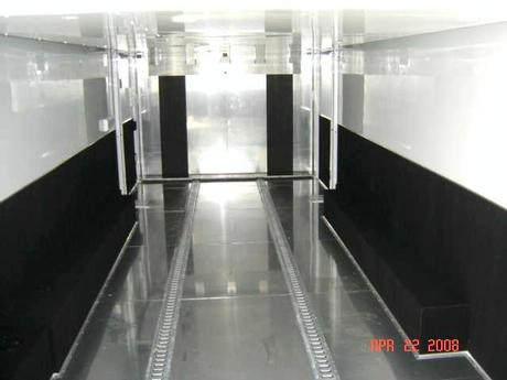 TRAILER INSIDE BACK