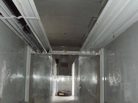 INSIDE LIFT 2
