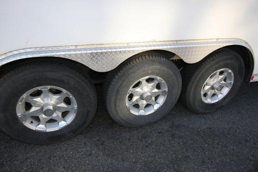 CONTINENTIAL CARGO 48' ALUM WHEELS PASSENGER SIDE