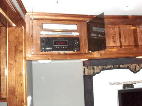 BED STEREO